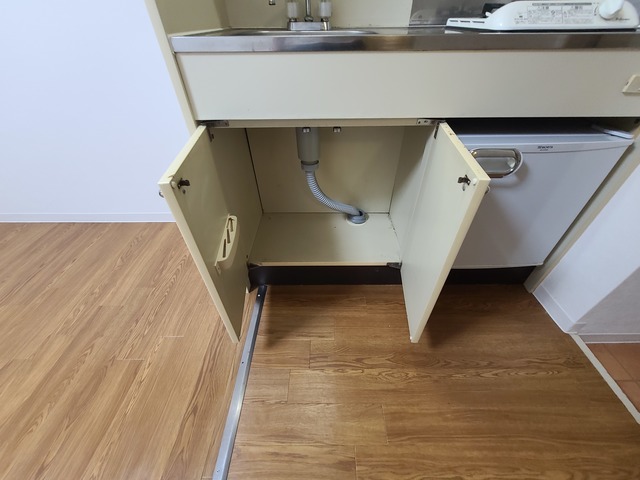 収納　キッチン下の収納スペースです