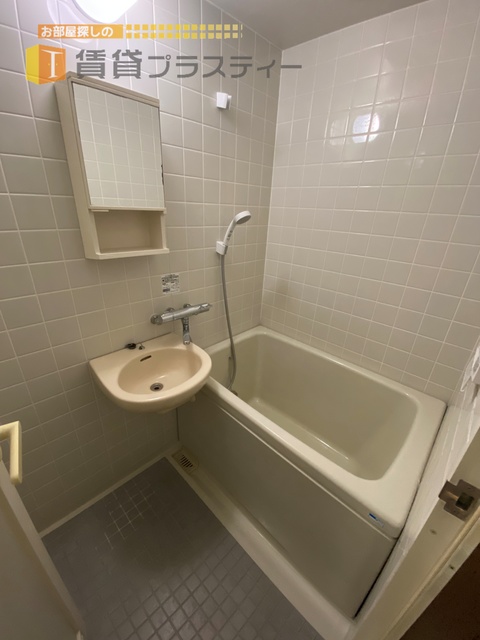 バス・シャワールーム　一日の疲れを癒してくれる憩いの場。