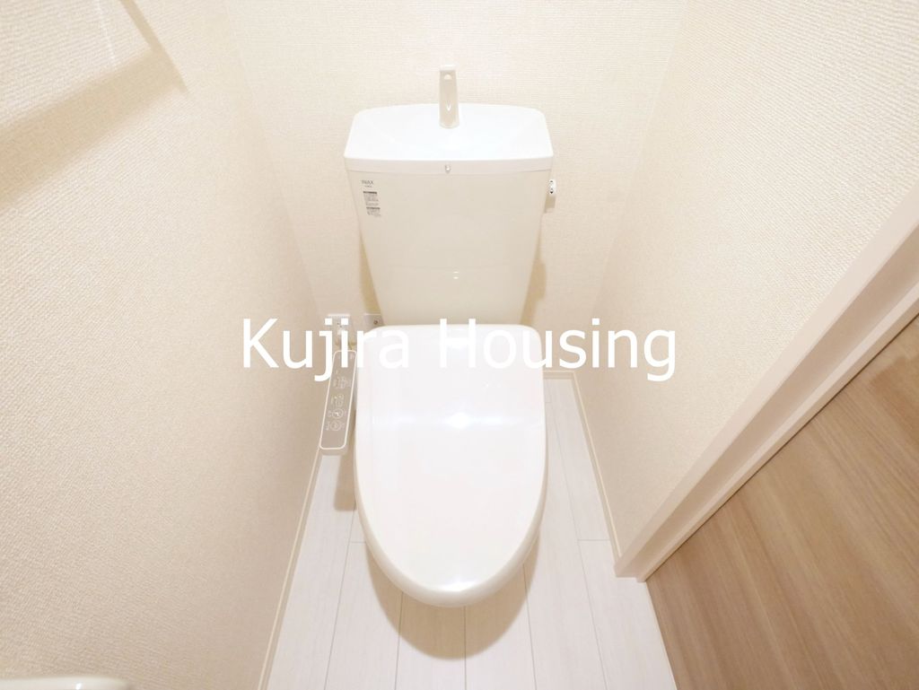 トイレ　温水洗浄便座です★