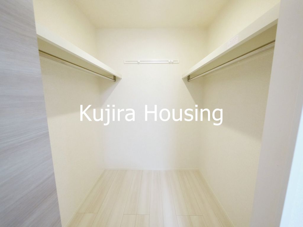 収納　ウォークインクローゼットです★