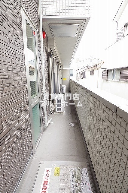 バルコニー　南西向きのバルコニー！