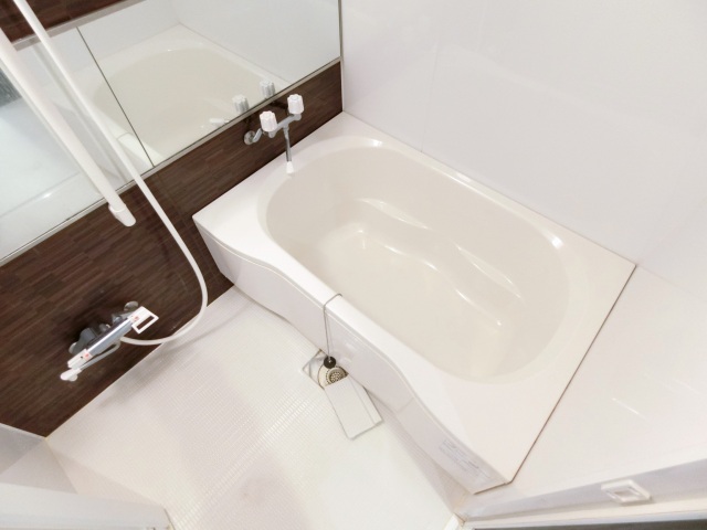 バス・シャワールーム　浴室乾燥機付バスルーム