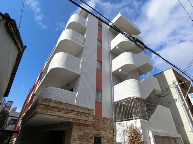 建物外観　スタイリッシュな外観