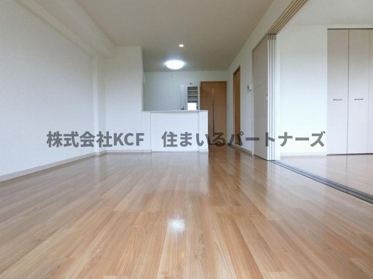 居室・リビング　ゆったり過ごせる居間です