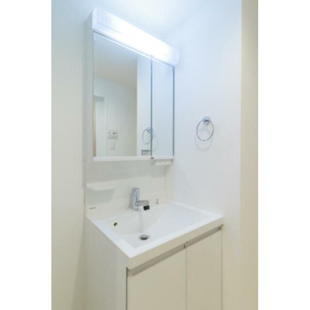 洗面設備　※写真は同タイプ住戸です。