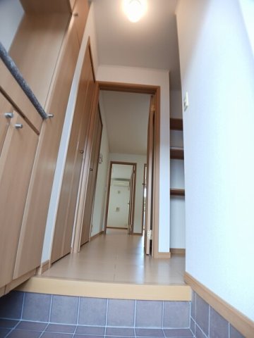 玄関　落ち着いた玄関です