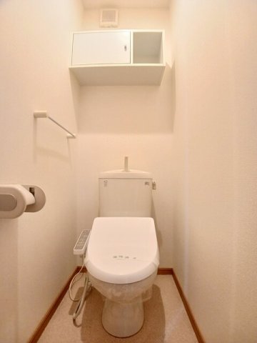トイレ　シンプルで使いやすいトイレです