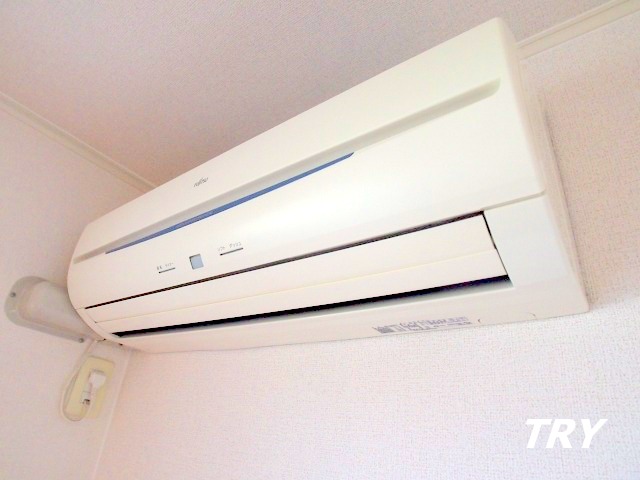 その他設備　リビングエアコン付でいつも快適空間です。