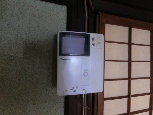 セキュリティ　お部屋から来客確認できるモニター付きドアホン完備♪