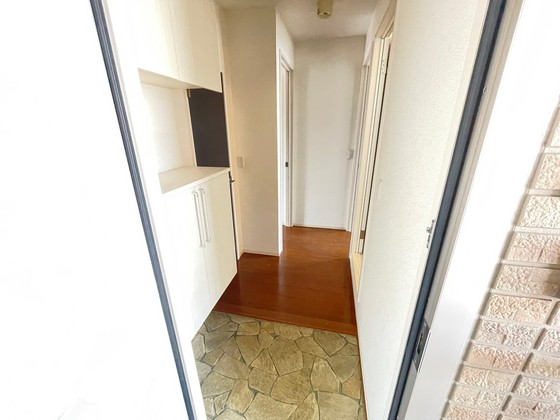 玄関　※別部屋の写真です
