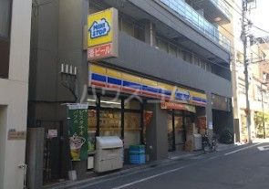 コンビニ　ミニストップ 北新宿４丁目店（コンビニ）まで572m