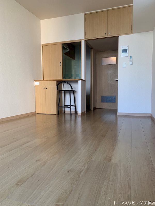 居室・リビング　※別号室の参考写真です。