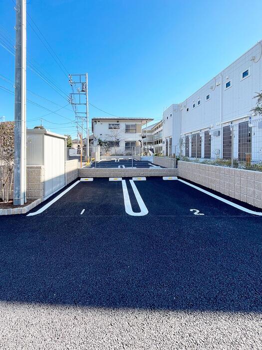 駐車場　駐車場
