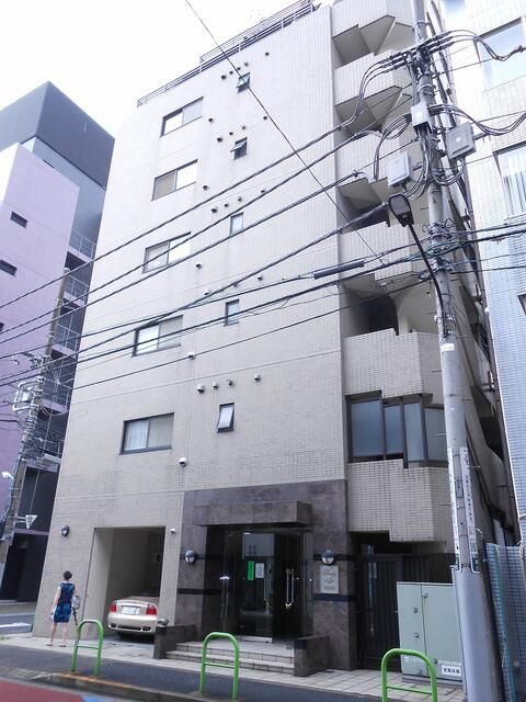 東京メトロ銀座線 外苑前駅 徒歩3分 築28年