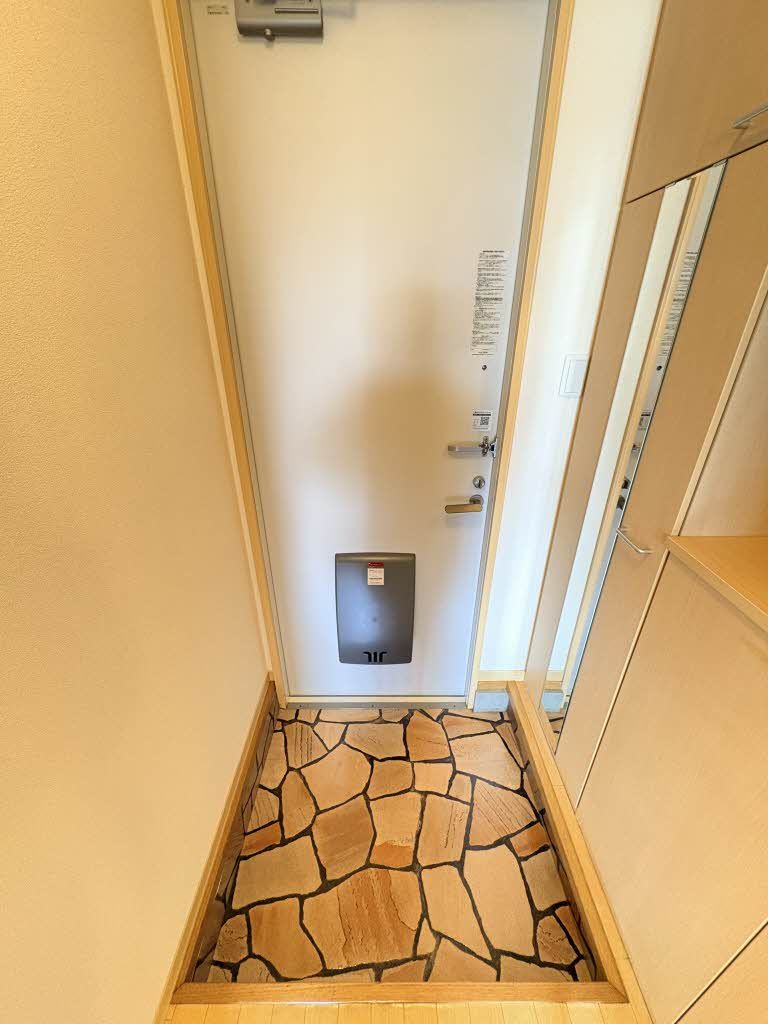 ＪＲ信越本線 長岡駅 徒歩53分 2階建 築21年の玄関写真