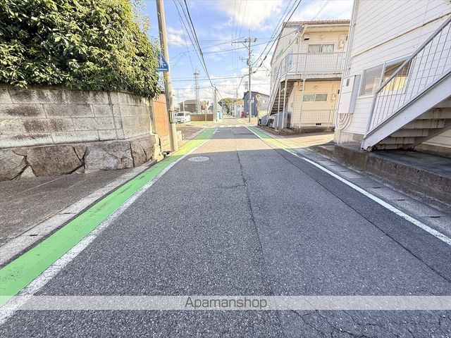 その他　前面道路（その他）まで0m