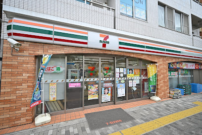 コンビニ　セブンイレブン 港区三田5丁目店（コンビニ）まで67m