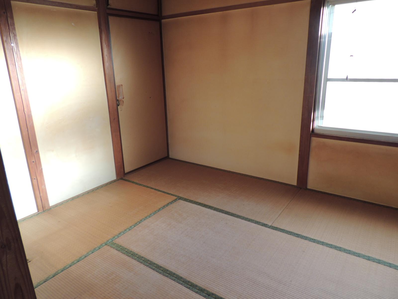 居室・リビング　和室ですので落ち着きますね