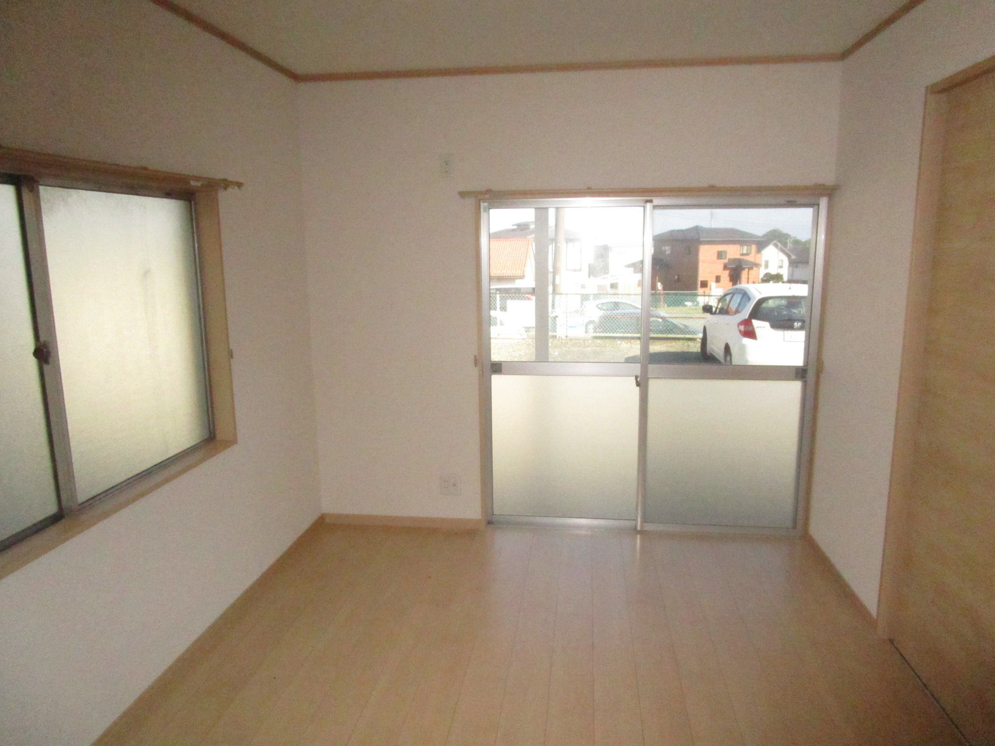 その他部屋・スペース　3間ともフローリングが新設