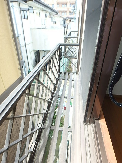 バルコニー　図面と現状に相違がある場合には現状を優先