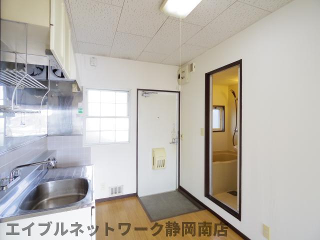 玄関　明るい玄関です