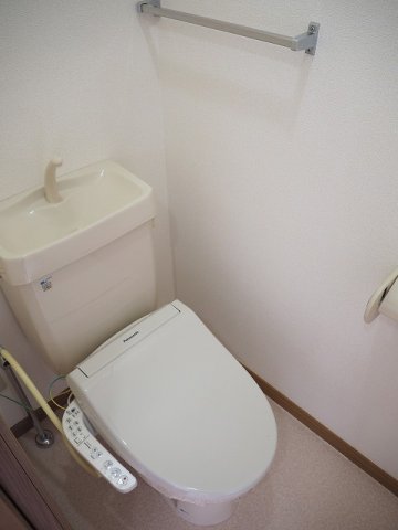 【メゾン・アヴェニールＡのトイレ】