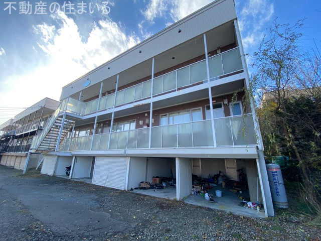札幌市南区川沿四条のアパートの建物外観