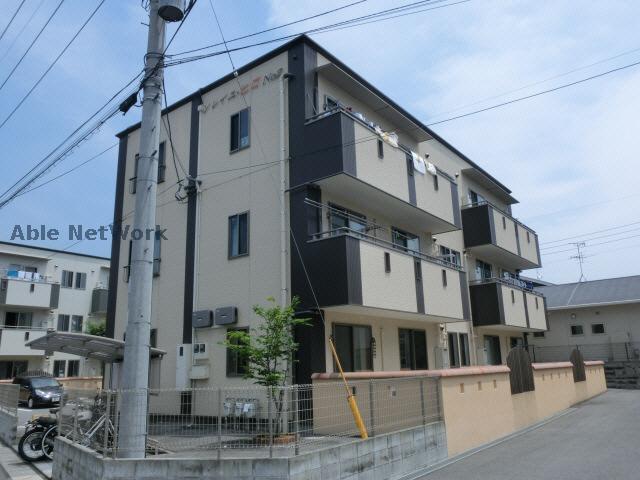 熊本市西区田崎のマンションの建物外観