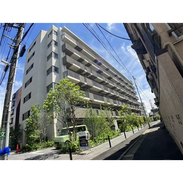 足立区足立のマンションの建物外観