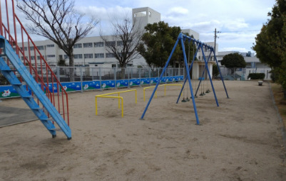 【マンションクレールの公園】