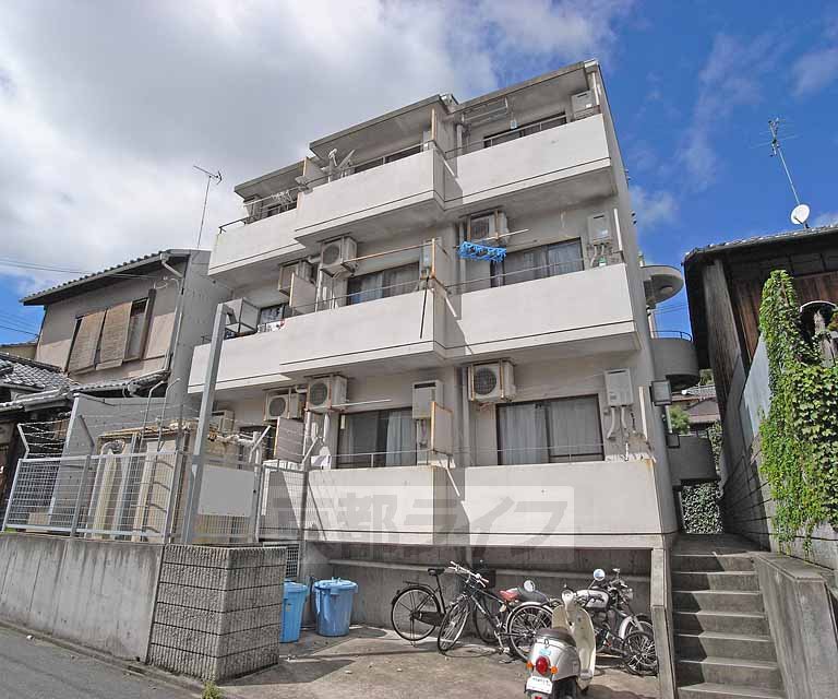 建物外観　閑静な住宅街です。