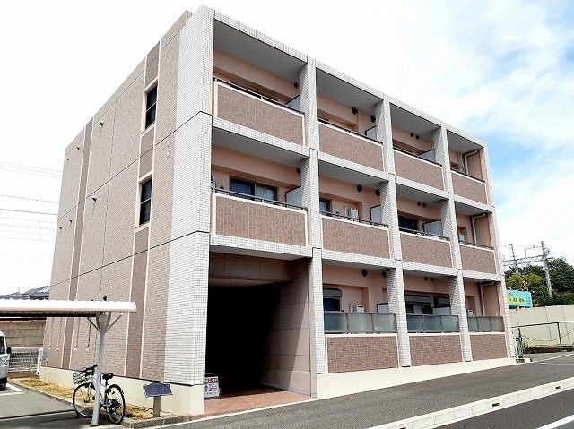 【明石市大久保町谷八木のマンションの建物外観】