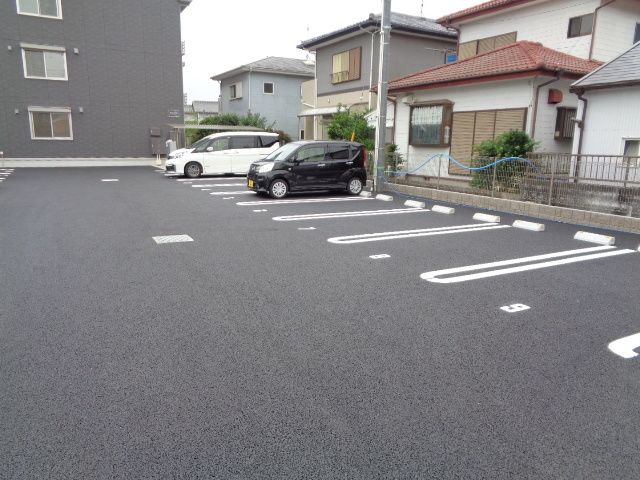 【茂原市高師のアパートの駐車場】