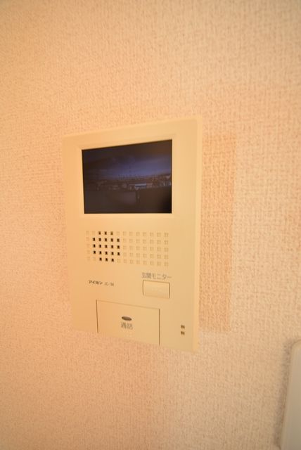 【三郷市栄のマンションのセキュリティ】