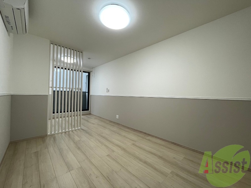 居室・リビング　こちらはリビングです。８．４５帖のＬＤＫでございます。