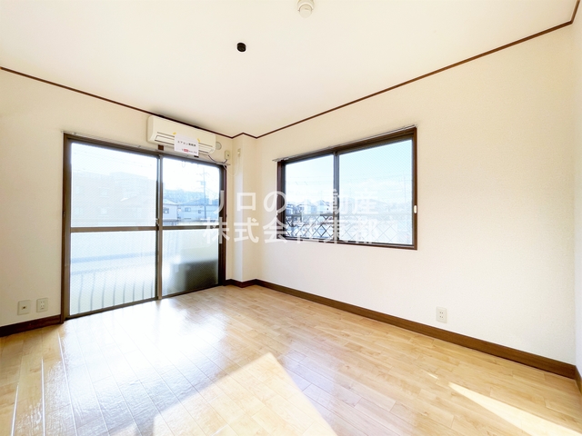 居室・リビング　２部屋とも洋室のお部屋です