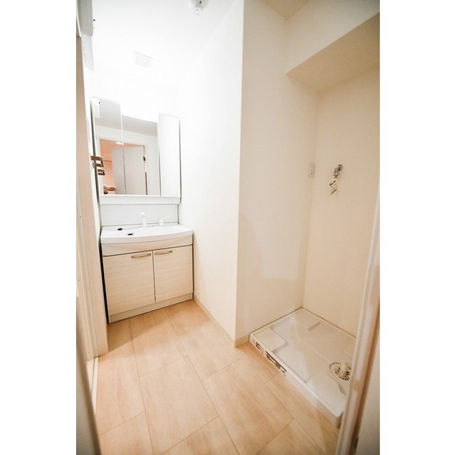 洗面設備　反転タイプ