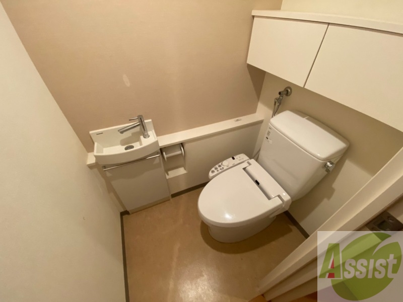 トイレ　トイレです。ウォシュレット付を探している方、おすすめです。