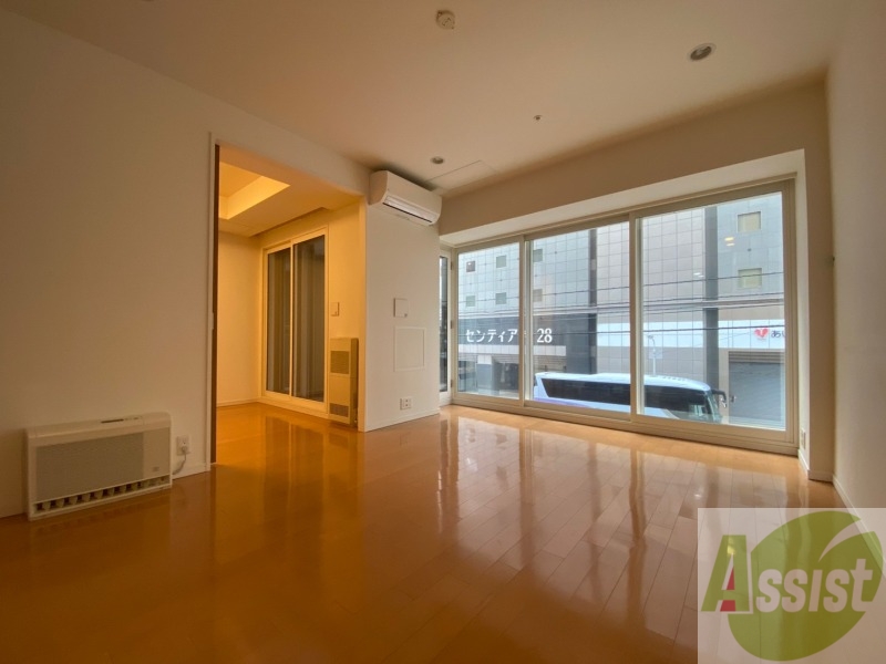 居室・リビング　広くてキレイなお部屋が広がっていて、充実した生活が送れそう。