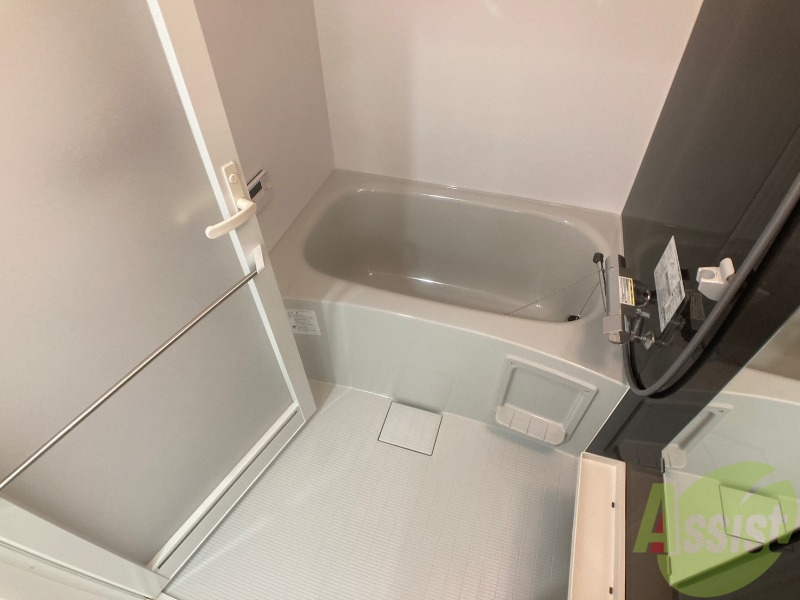 バス・シャワールーム　お風呂になります。一日の疲れを癒してくださいね。