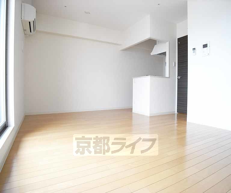 居室・リビング　綺麗なお部屋です。