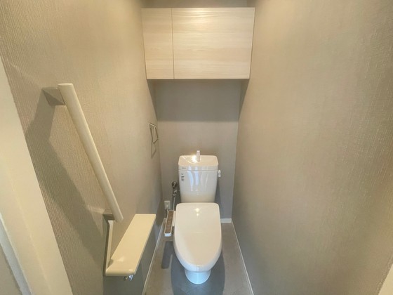 トイレ　※別号室の写真です。