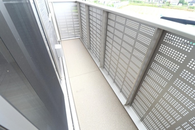 バルコニー　図面と現状に相違がある場合には現状を優先