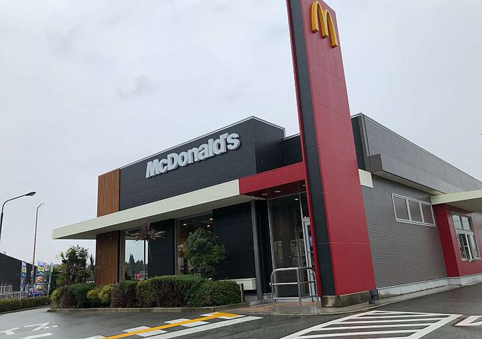 飲食店　マクドナルド 中環松原店（飲食店）まで850m