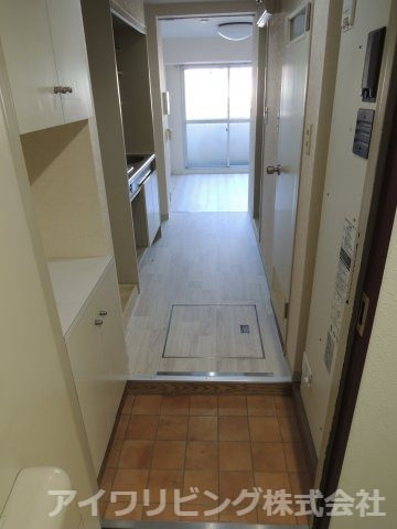 玄関　玄関から【ジュネス桜ヶ丘】