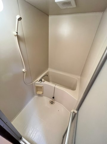バス・シャワールーム　別号室の写真です。ご参考までに