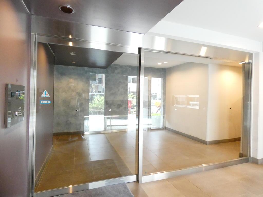 エントランス　エントランス