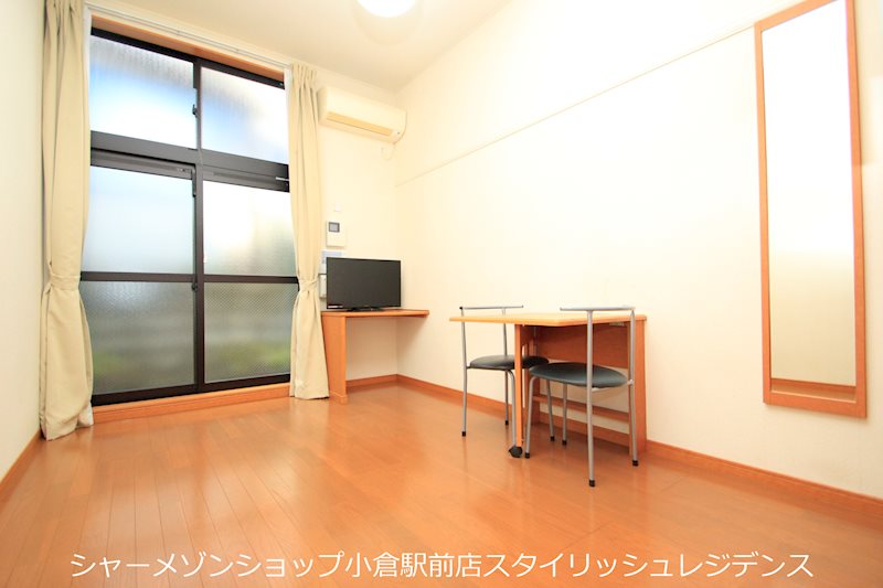 居室・リビング　※イメージ写真となるため、現況と異なる場合は現況を優先します