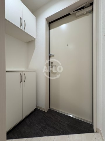 玄関　F　Normalis　SEAM　玄関