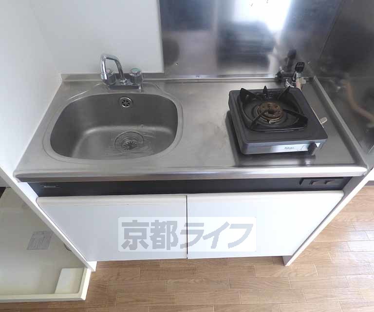 キッチン　キッチンです。